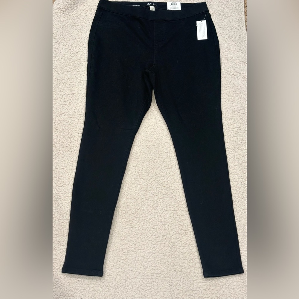 Style&Co Mid rise Black Jeggings size LARGE